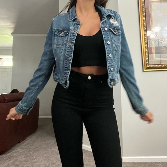 EUC Ripped Distressed Cropped Blue Jean Jacket - Picture 4 of 5